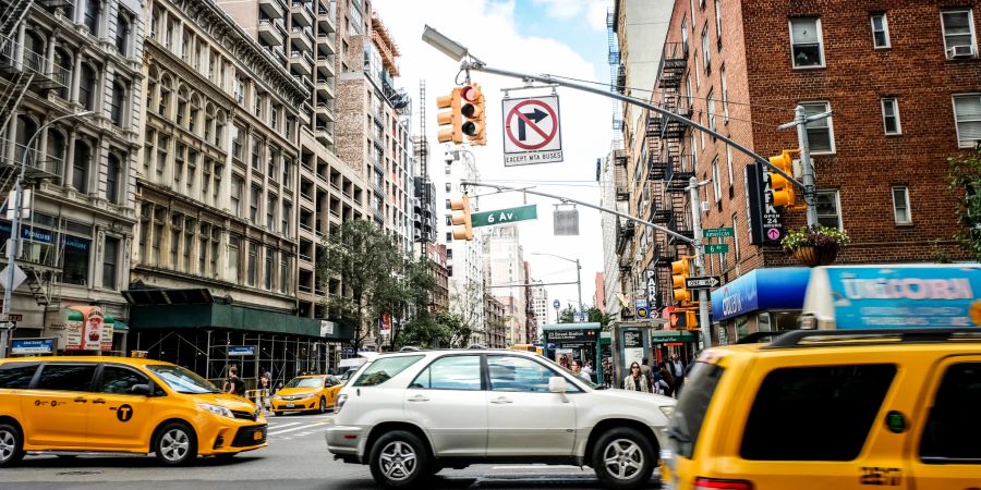 new york city, urban, taxis