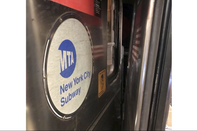 Die beiden in New York kollidierten U-Bahnen. New York