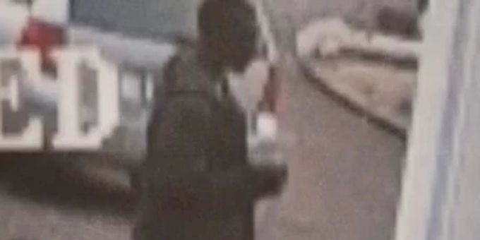 Eines der Pranger-Bilder soll einen betrunkenen Mann zeigen, wie es auf der IG-Website heisst. Steckborn Asylheim