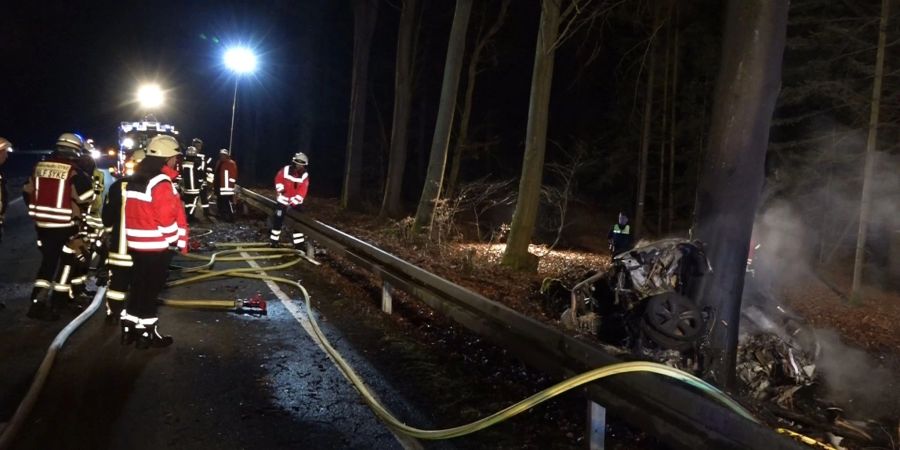Für den Fahrer kam jede Hilfe zu spät.