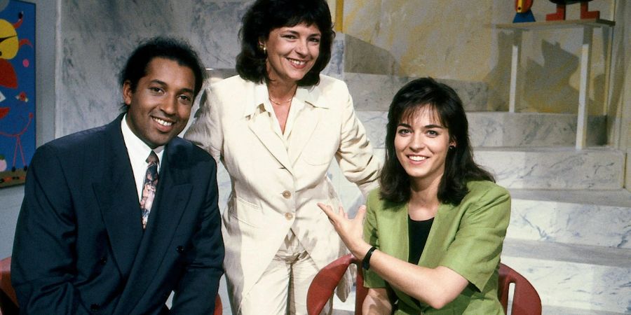 Cherno Jobatey (l-r), Carola Wedel und Maybrit Illner waren 1992 die Moderatoren des ZDF-Morgenmagzins.