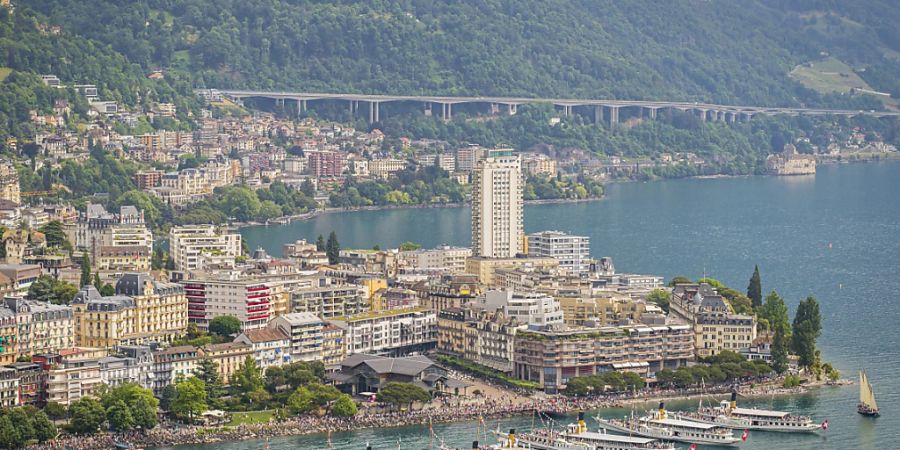 Sieben der acht Belle-Epoque-Schiffe der Genfersee-Schifffahrtsgesellschaft nahmen an der Parade vor Montreux teil.
