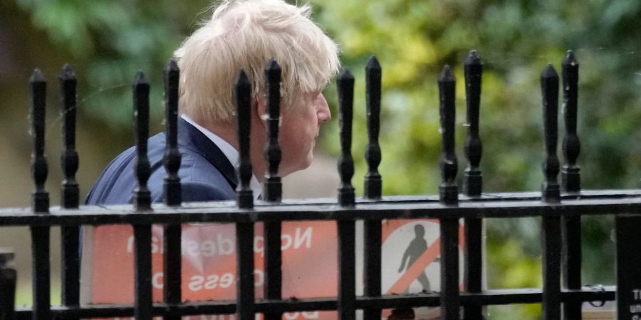 Der britische Premier Boris Johnson muss sich weiter schweren Vorwürfen rund ums «Partygate» stellen.