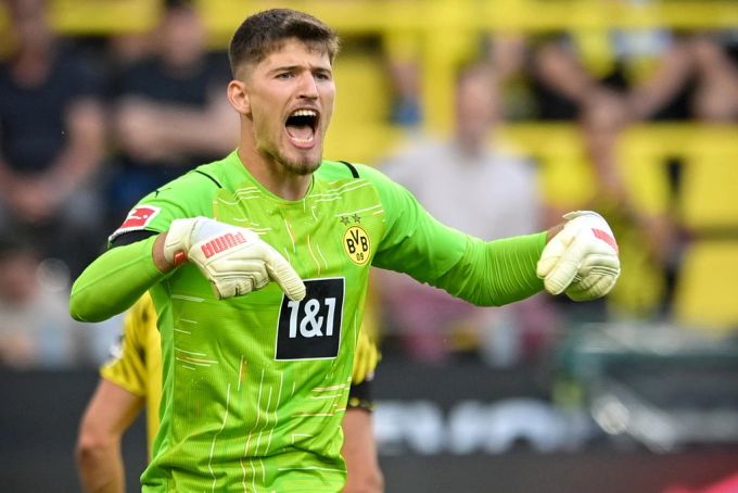 Nati-Keeper Gregor Kobel muss im Testspiel laut werden, weil ihn seine Mitspieler einfach ignorieren. Gregor Kobel