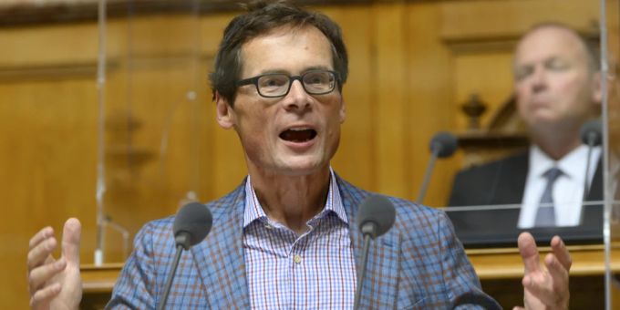 Roger Köppel, SVP-Nationalrat (ZH), ist Gegenstand einer Disziplinaruntersuchung Roger Köppel SVP Disziplinaruntersuchung
