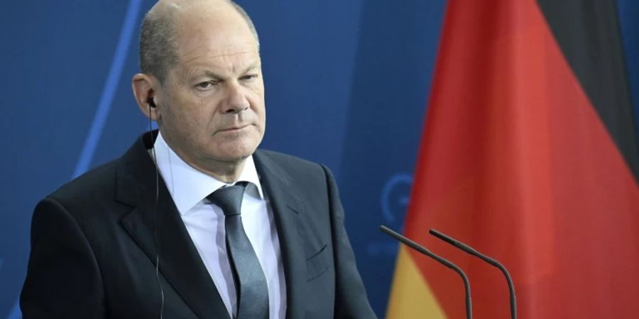 Scholz auf einer Pressekonferenz mit Fernández in Berlin