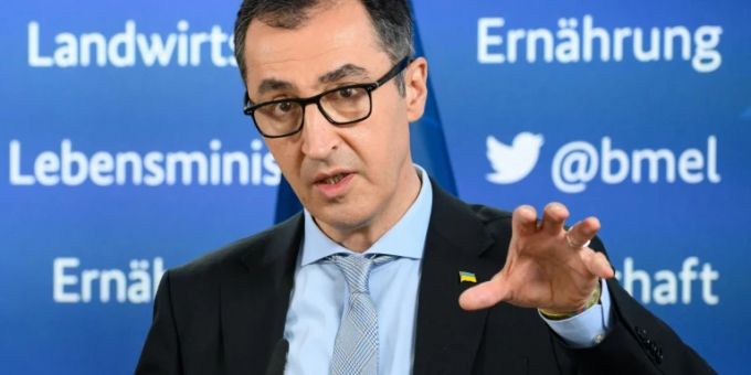 Özdemir Özdemir