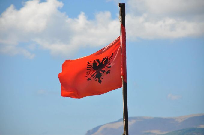 Am 28. November 1912 erklärte Albanien die Unabhängigkeit. Albanien