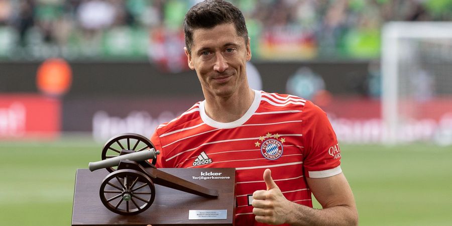 In der abgelaufenen Saison hat Lewandowski mit 35 Ligatoren neuerlich die Torjägerkanone gewonnen.