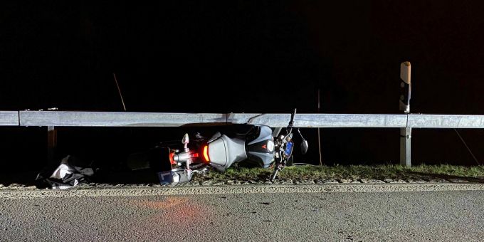 Oberägeri: Lebensbedrohliche Verletzungen bei Töfflernfahrt Oberägeri: Lebensbedrohliche Verletzungen bei Töfflernfahrt