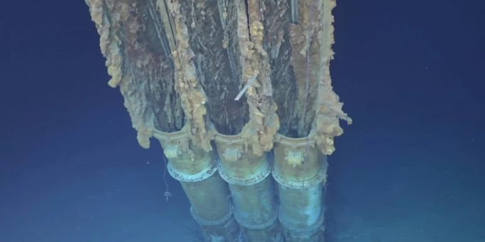 Die Torpedorohre der «USS Samuel B Roberts» Die Torpedorohre der «USS Samuel B Roberts»