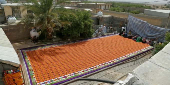Der gigantische Kelim-Teppich in Kirokarsin Der gigantische Kelim-Teppich in Kirokarsin