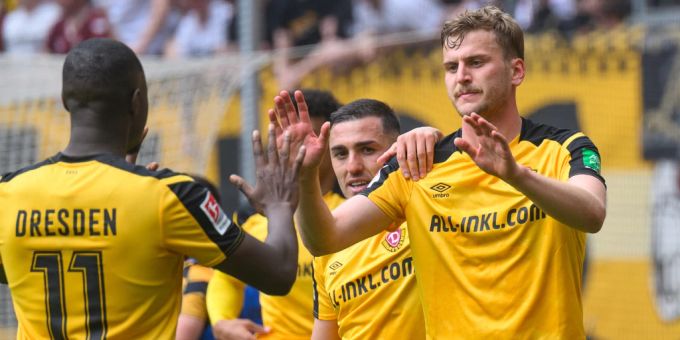 Dynamo Dresden verliert gleich zwei Offensivspieler an die letztjährige Liga-Konkurrenz. Dynamo Dresden HSV