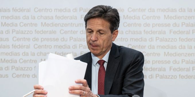 Christian Dussey, Direktor des Nachrichtendienstes des Bundes, NDB, spricht zum Jahresbericht, am Montag, 27. Juni 2022, in Bern. (KEYSTONE/Peter Schneider) schweizer nachrichtendienste