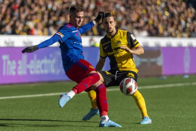 YB gewinnt am Sonntag 3:1 gegen den FCB, trotzdem beträgt der Rückstand auf Leader FCZ weiter zehn Punkte. fcz