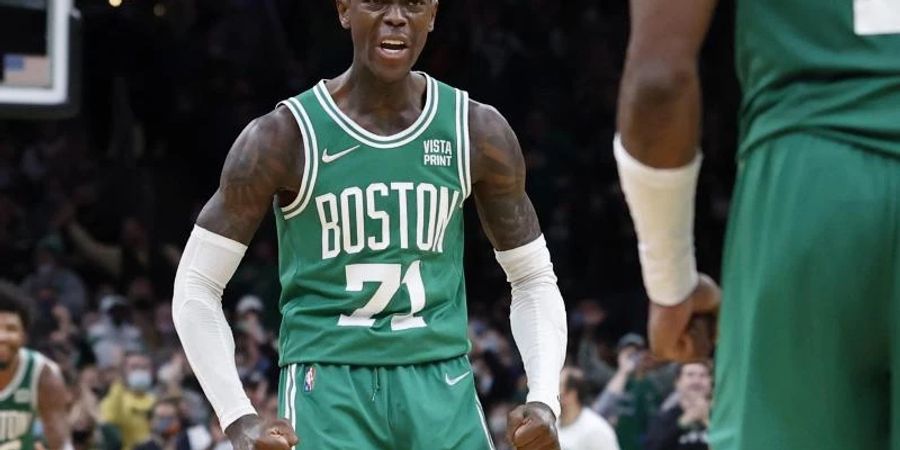 Zeigte sich beim Spiel gegen die gegen die New Orleans Pelicans gut aufgelegt: Dennis Schröder (71), Guard der Boston Celtics. Foto: Mary Schwalm/AP/dpa