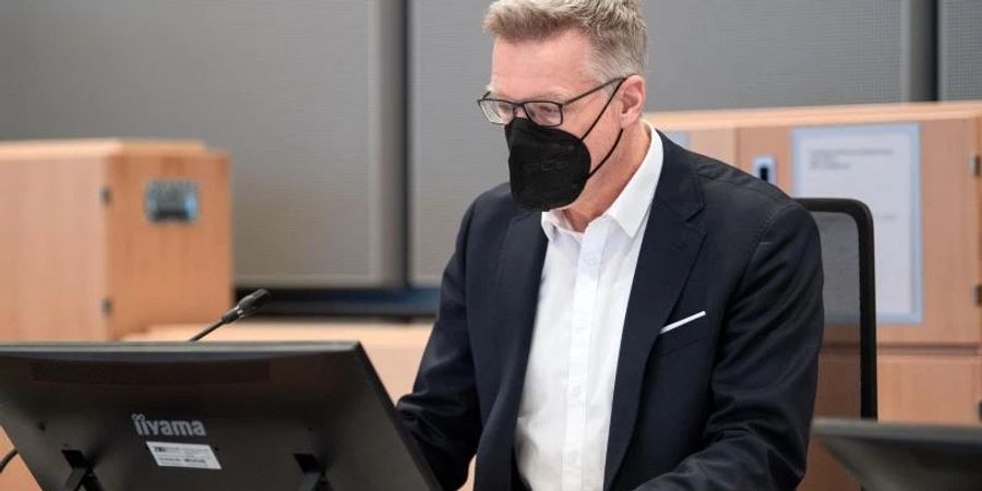Sebastian Bührmann, der Vorsitzende Richter im Prozess gegen Ex-Vorgesetzte von Serienmörder Niels Högel, in Oldenburg. Foto: Sina Schuldt/dpa Pool/dpa