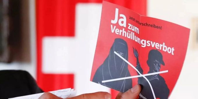 Amnesty International kritisiert das in der Schweiz angenommene Verhüllungsverbot. Amnesty International