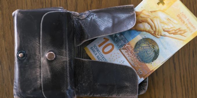 Das Bundesamt für Sozialversicherung hat eine neue Studie zu den Einkommen in der Schweiz veröffentlicht. (Symbolbild) Das Bundesamt für Sozialversicherung hat eine neue Studie zu den Einkommen in der Schweiz veröffentlicht. (Symbolbild)