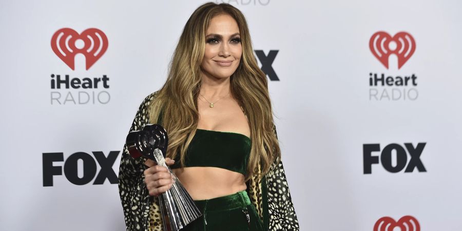 So kennen die Fans Jennifer Lopez: Die 52-Jährige ist immer aufwendig gestylt.