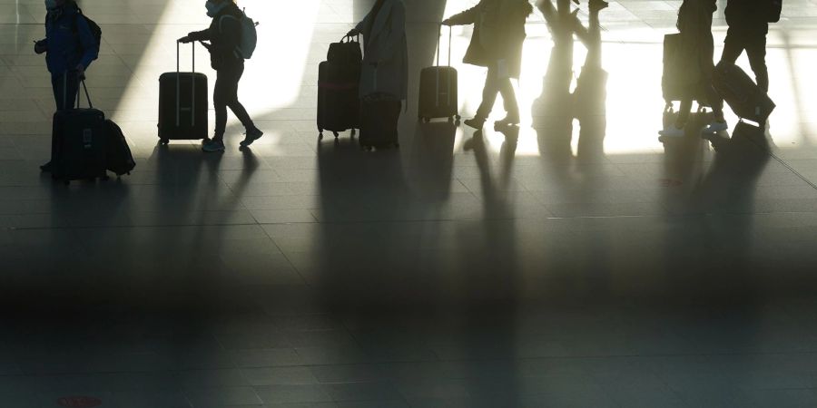 Einer Umfrage zufolge waren 18 Prozent der Bundesbürger schon einmal von einem Flughafen-Ausstand betroffen.