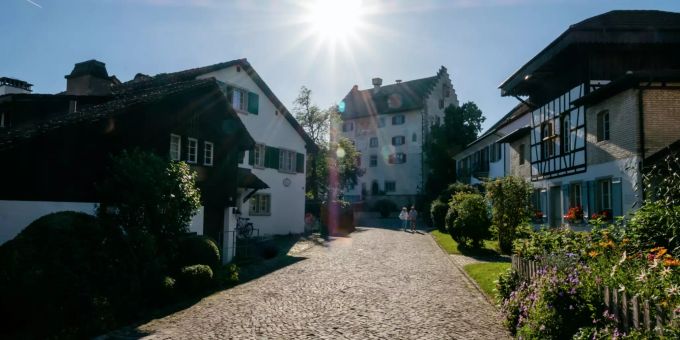 Das Schloss Greifensee. - Bezirk Uster Das Schloss Greifensee. - Bezirk Uster