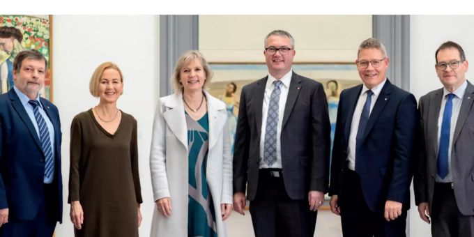Der Regierungsrat (v.l.): Roland Heim, Susanne Schaffner, Brigit Wyss, Dr.Remo Ankli, Roland Fürst und Andreas Eng im Januar 2020. Regierungsrat bedankt sich bei der Bevölkerung