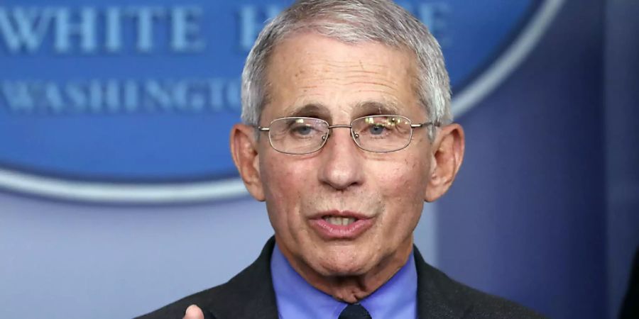 Der amerikanische Virenexperte Anthony Fauci lobt die positiven Resultate einer Studie zur Behandlung von Corona-Patienten. (Archivbild)