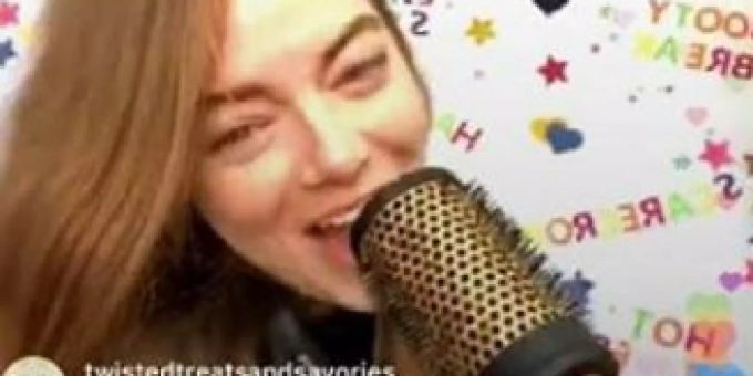 Für guten Zweck - Emma Stone zeigt lustige Tanz-Einlage