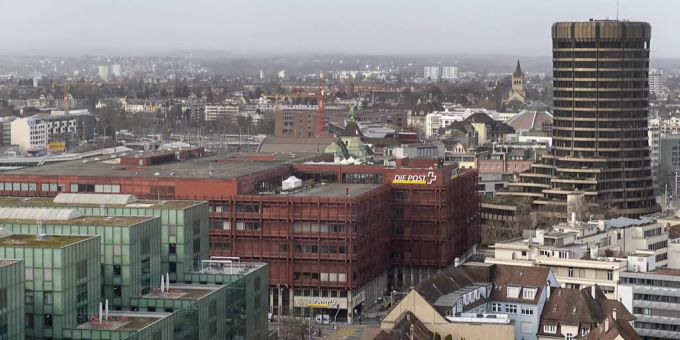 Blick auf die Bank für Internationalen Zahlungsausgleich (BIZ) in Basel (Turmgebäude). Bank für Internationalen Zahlungsausgleich