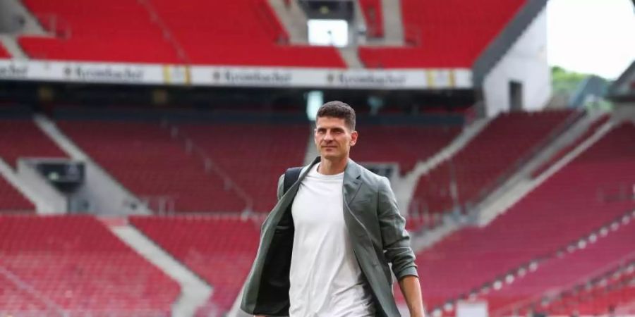 Mario Gomez sieht beim DFB ein Mittelstürmer-Problem. Foto: Tom Weller/dpa