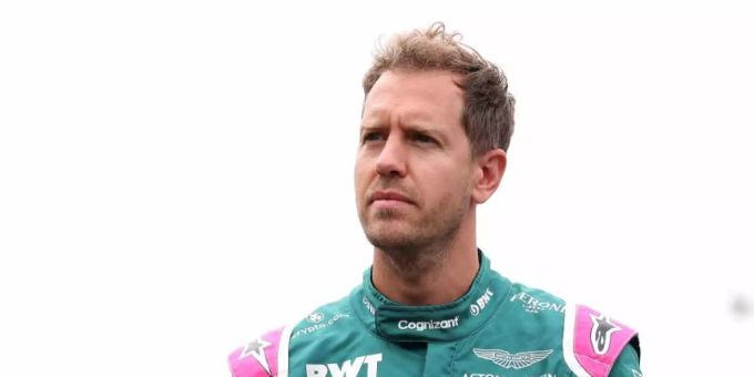Fährt weiter für Aston Martin: Sebastian Vettel. Foto: Bradley Collyer/PA Wire/dpa Fährt weiter für Aston Martin: Sebastian Vettel. Foto: Bradley Collyer/PA Wire/dpa