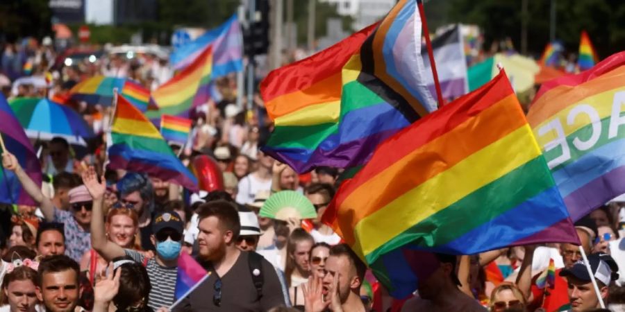 Demonstranten beim Pride-Marsch in Warschau