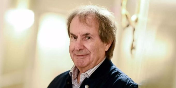 Der irische Sänger und Komponist Chris de Burgh in Berlin. Foto: Britta Pedersen/dpa-Zentralbild/dpa Der irische Sänger und Komponist Chris de Burgh in Berlin. Foto: Britta Pedersen/dpa-Zentralbild/dpa