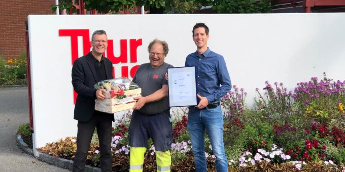 Mit Freude bei Thurplus. V.l.n.r. Peter Wieland, Geschäftsleiter Thurplus, Kurt Bachmann, Teamleiter Wasser, Gas und Wärme, Fabian Martin, Bereichsleiter Bau und Betrieb.