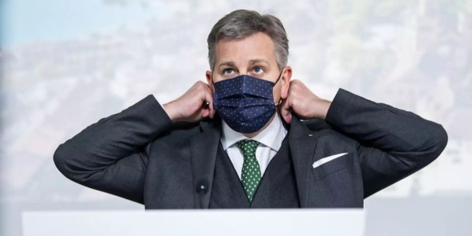 Masken an DV - SVP umgeht Zertifikatspflicht mit Ultra-Schutzkonzept