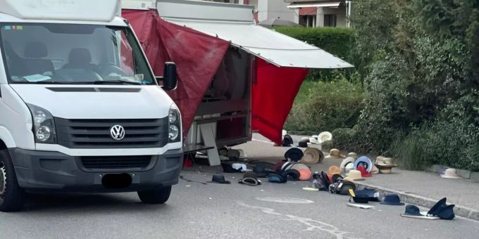 Autounfall in Glattbrugg ZH. Glattbrugg ZH