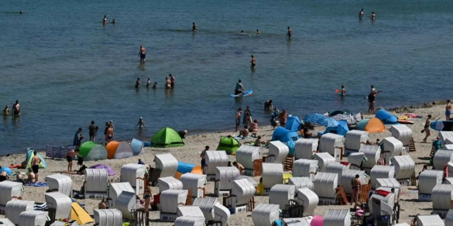 Sommerurlauber auf Rügen