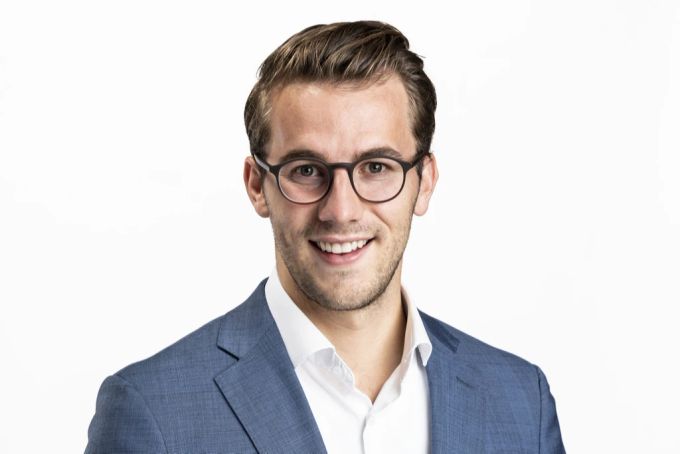 Nationalrat Andri Silberschmidt (FDP/ZH) stellt die Forderungen der FDP in einem Video vor. Die Partei verlangt «Rationalisierung» statt «Rationierung». (Archivbild) Andri Silberschmidt