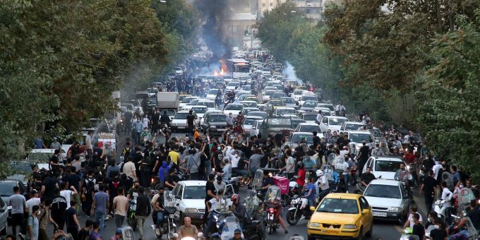 Proteste im Iran - EU verurteilt gewaltsame Niederschlagung von Demos