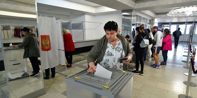 In den von Russland besetzten Gebieten wurden Scheinreferenden durchgeführt. russland