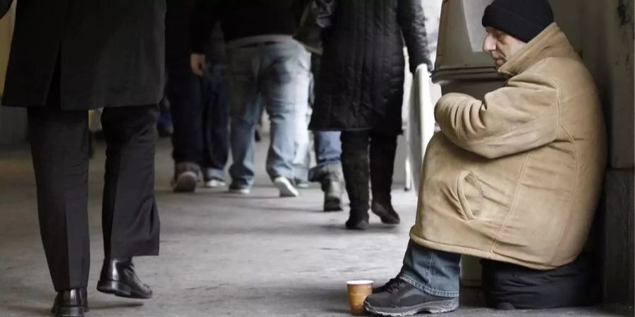 Das Betteln ist im Kanton der Bundeshauptstadt erlaubt. Auf welche Art und Weise, spielt keine Rolle.