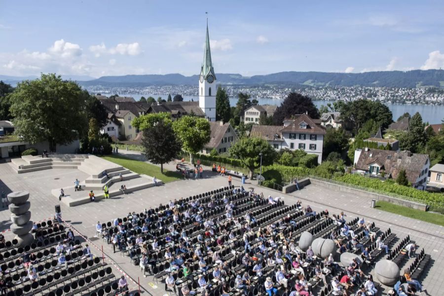 zollikon gemeindeversammlung sommer