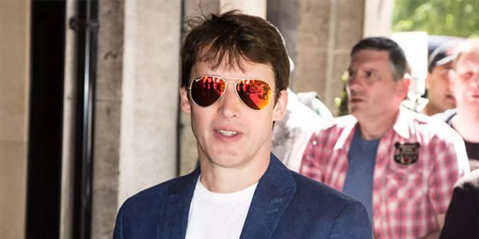 Als Klopapier-Ersatz - James Blunt witzelt über sein Buch