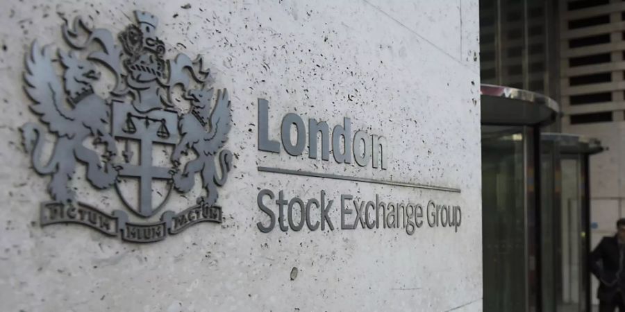 Das britische Finanzministerium will mehr Technologiekonzerne an die Londoner Börse locken. Es prüft daher, die Regeln für Börsengänge zu lockern. (Archivbild)