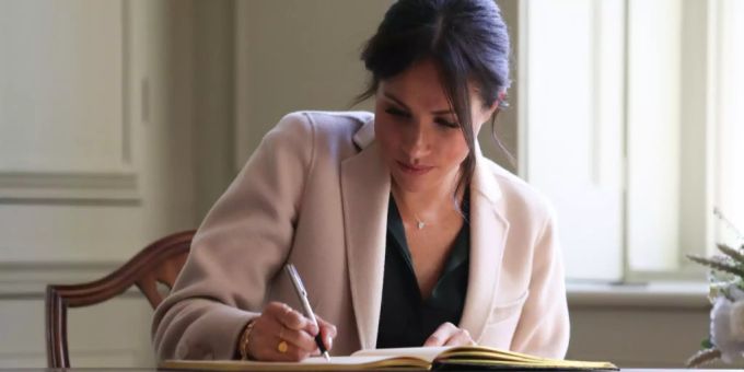 Meghan Markle soll ihre Schwester anonym attackiert haben. meghan markle