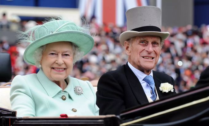 Elisabeth II. und ihr Gatte Prinz Philip dürften nicht erfreut über den Leak sein. Queen Elizabeth