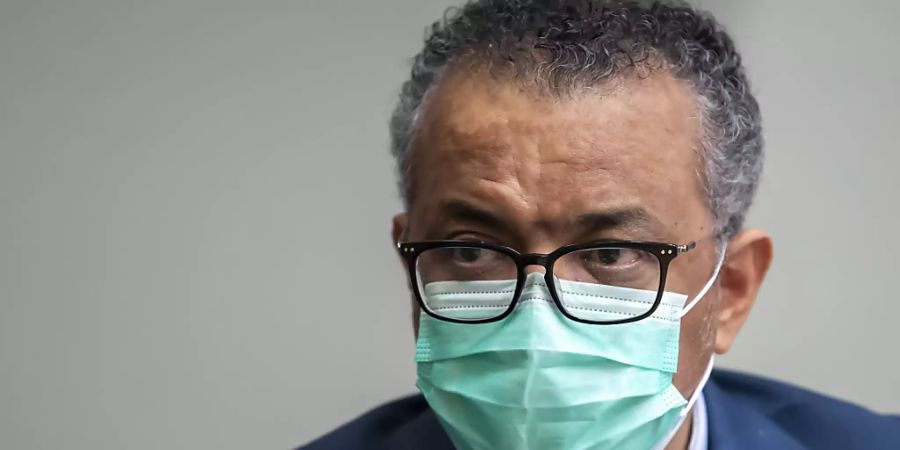 Der Generaldirektor der Weltgesundheitsorganisation, Tedros Adhanom Ghebreyesus, begibt sich in häusliche Isolation, nachdem er Kontakt mit einer Person hatte, die sich mit dem Coronavirus infiziert hat. (Archivbild)