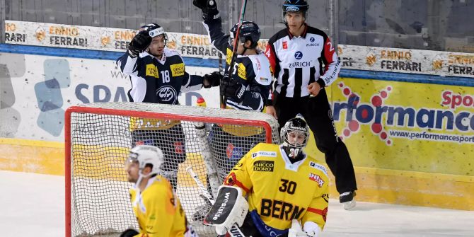 Der SCB verliert gegen Ambri nach Penaltyschiessen.