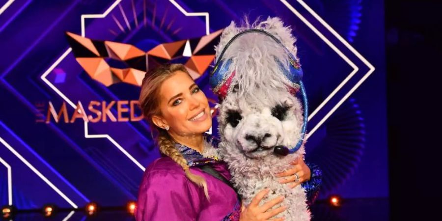 Gar kein zotteliges Wolltier: Aushilfs-Alpaka Sylvie Meis muss bei «The Masked Singer» die Hufen schwingen. Foto: Willi Weber/ProSieben/dpa